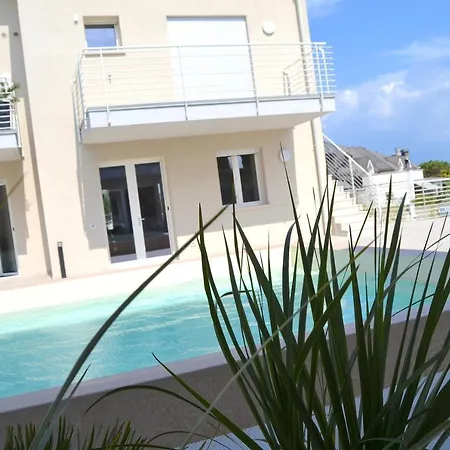 Aura Ar Holiday-home *