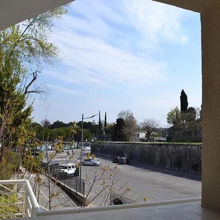 Aura Ar Holiday-home Apartment